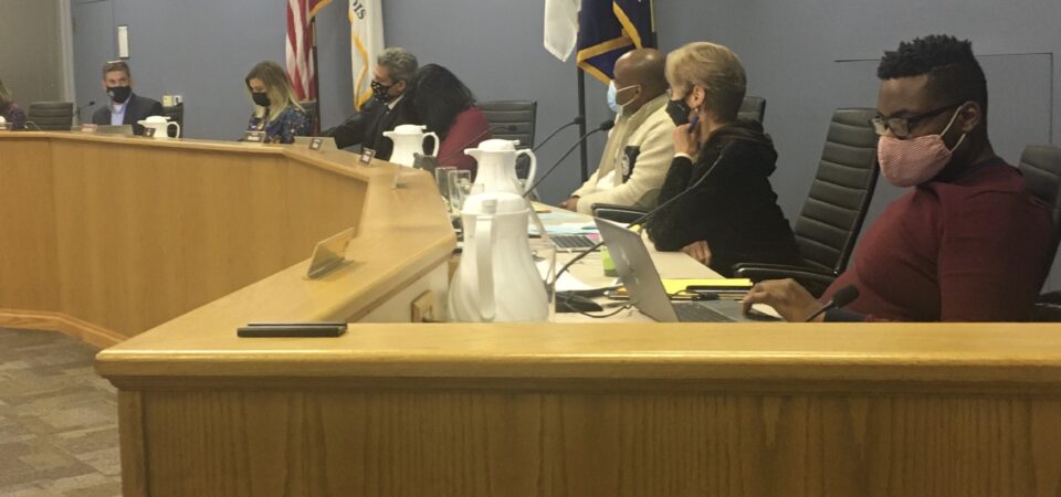 Council may stick with 7 as number of votes to remove a city manager