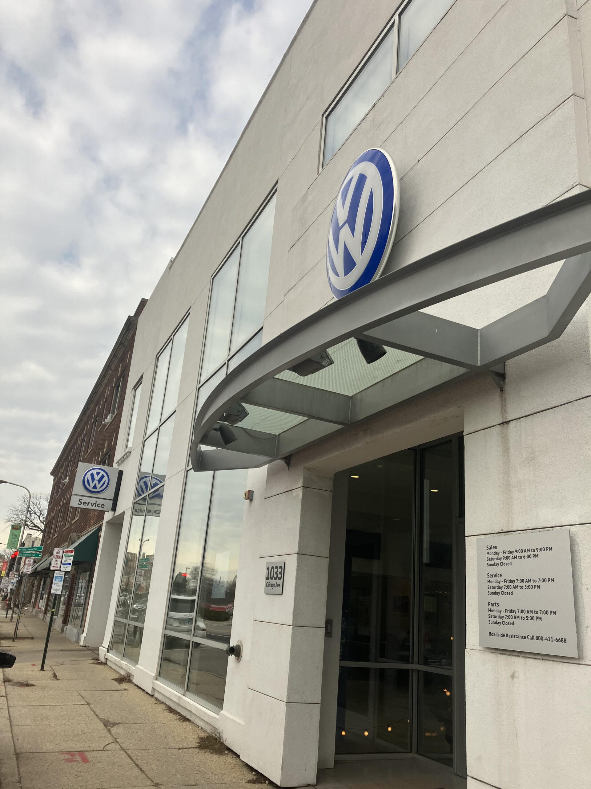 Committee backs tax deal to keep VW dealer in Evanston for 10 years